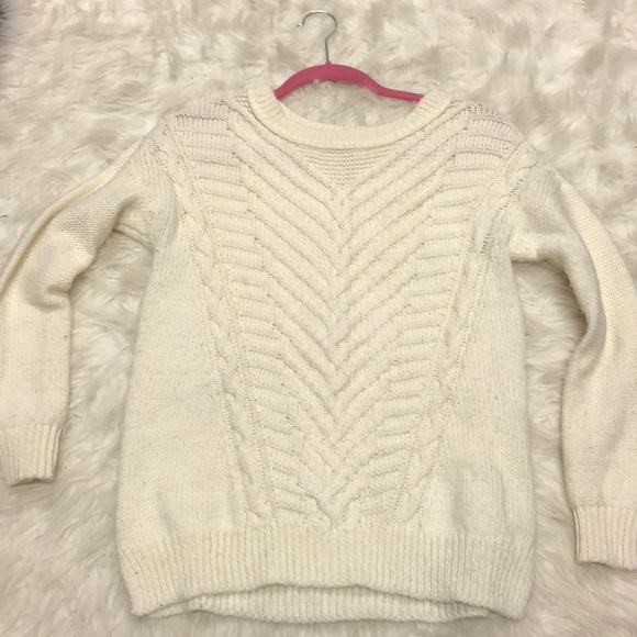 American Eagle Outfitters Sweaters - American Eagle Cream Sweater